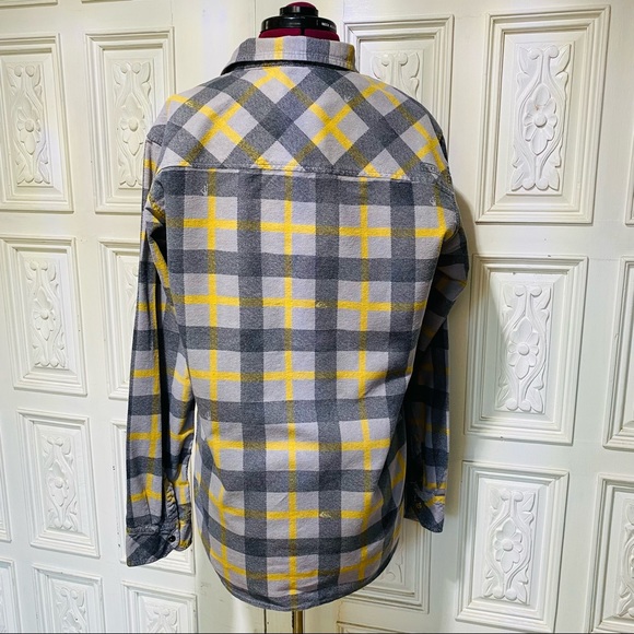 Quicksilver Plaid Cotton Button-Up Shirt. Medium. - Picture 3 of 10